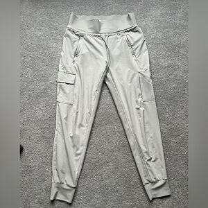 Athleta Women’s Light Gray Cargo Pants